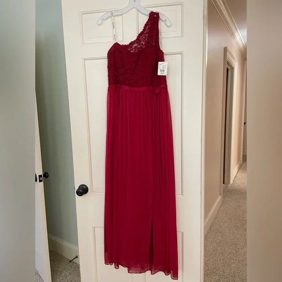 David's Bridal | Dresses | David Bridal One Shoulder Bridesmaid Dress In Candy  Apple Size 6 | Poshmark